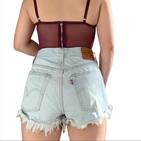 Levis Short size 27 - Picture 2 of 8